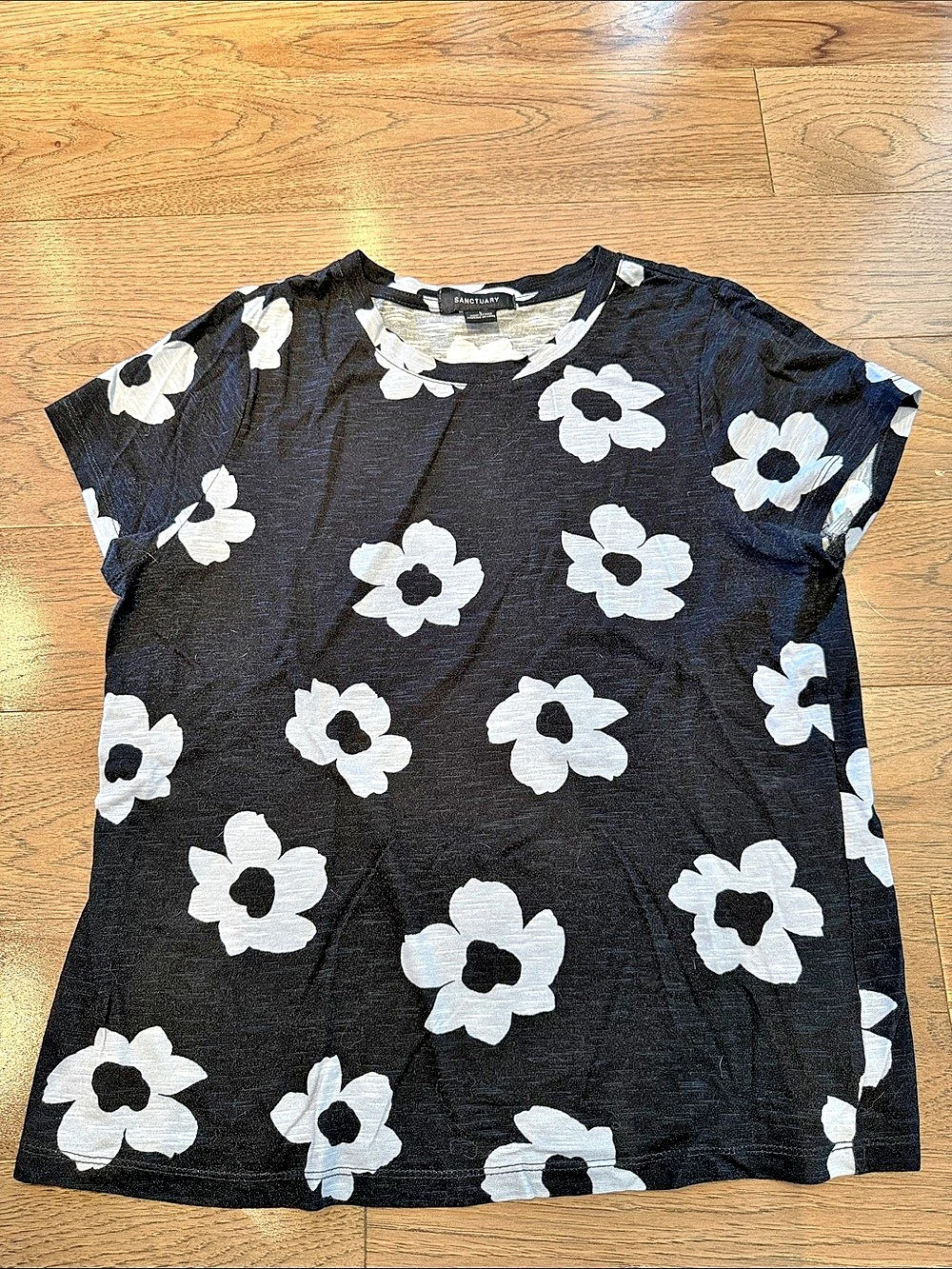 Sanctuary The Perfect T-Shirt Floral Top Black & White